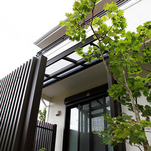 LIXILテラス屋根シュエット