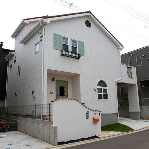 階段袖のブロック塀で部外者の侵入防止効果をUP